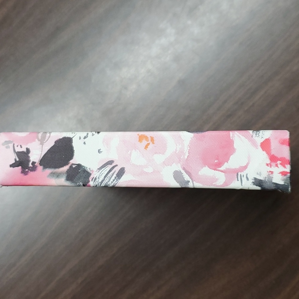WOMEN EMPOWERED SIGN, floral pink, white and black - Picture 10 of 14